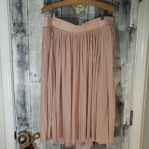 ๐๐๐SOLD๐๐ pale blush pleated midi skirt 1x 1 - Picture 7 of 7